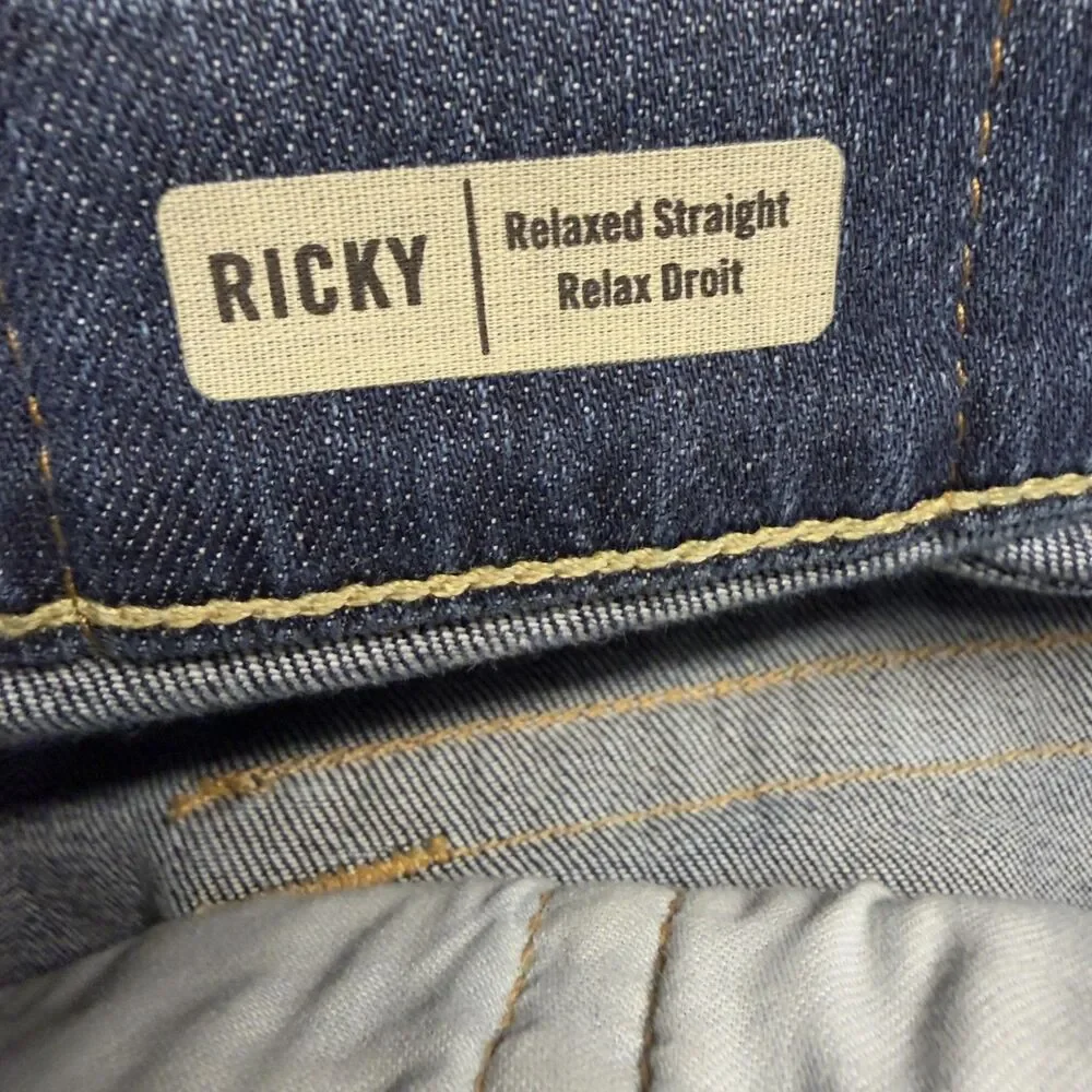 True Religion Ricky W/Flap Jeans Mens 38x26 Blue Relaxed Straight USA Short Hem